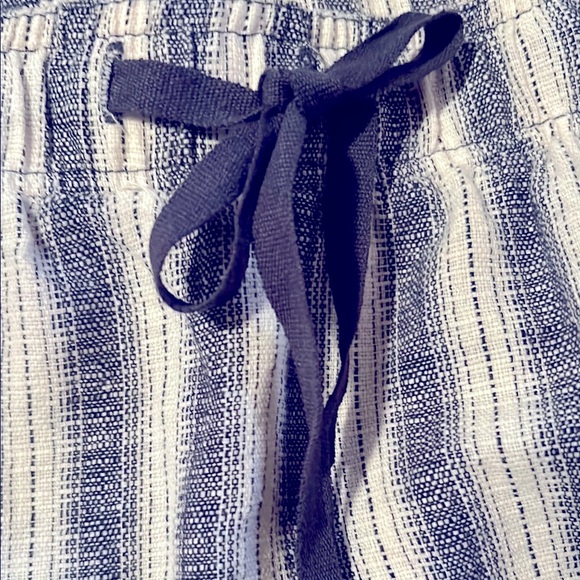 Striped Navy and Cream Skirt by Max Studio - Picture 5 of 5